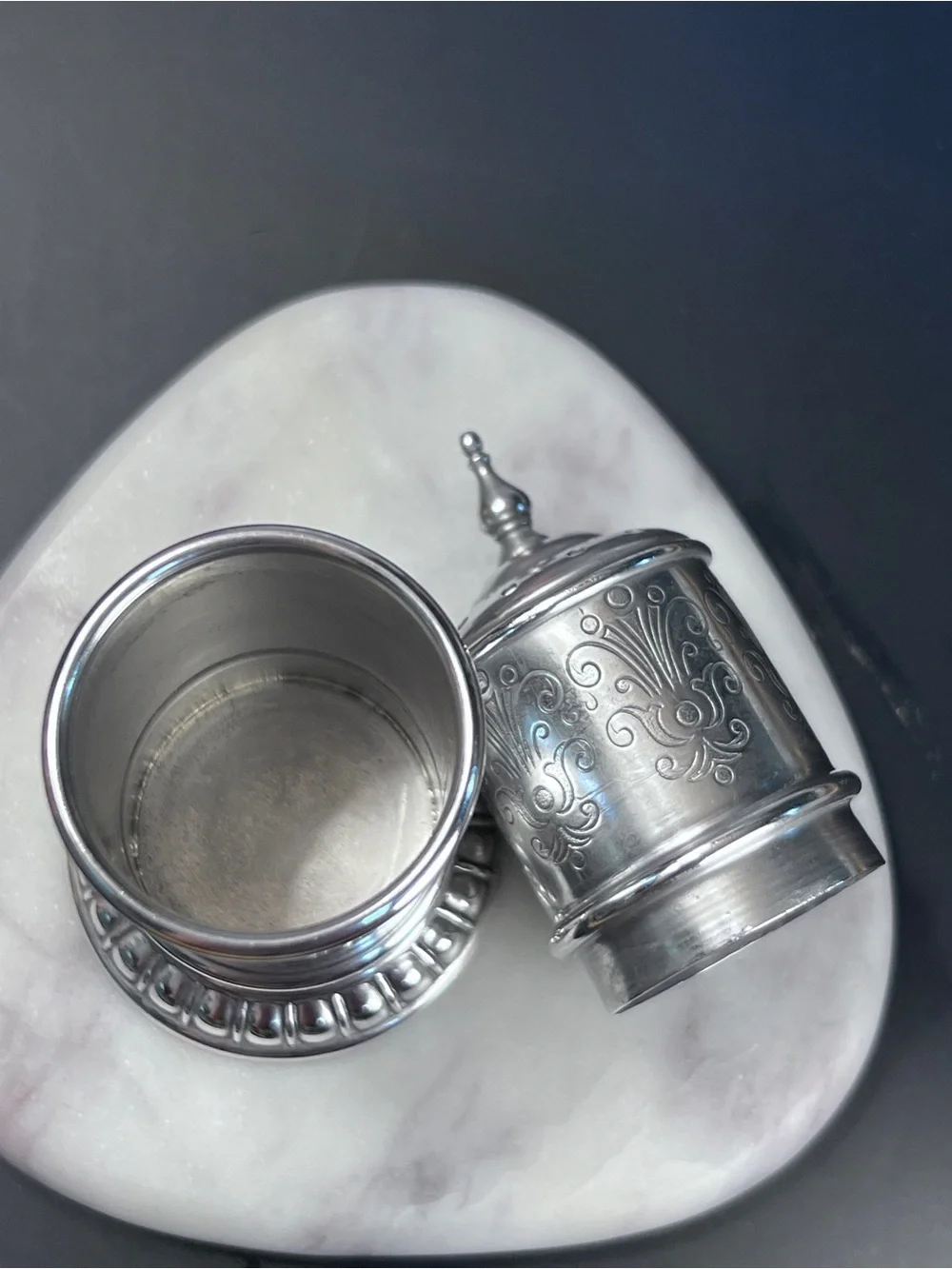 Antique Redlich & Co Sterling Silver Shaker Caster 1100 Rococo Scroll 1.82oz